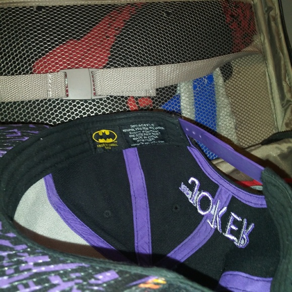 COPY - Marvel Joker hat/ bought it from Comic-Con - Picture 3 of 3